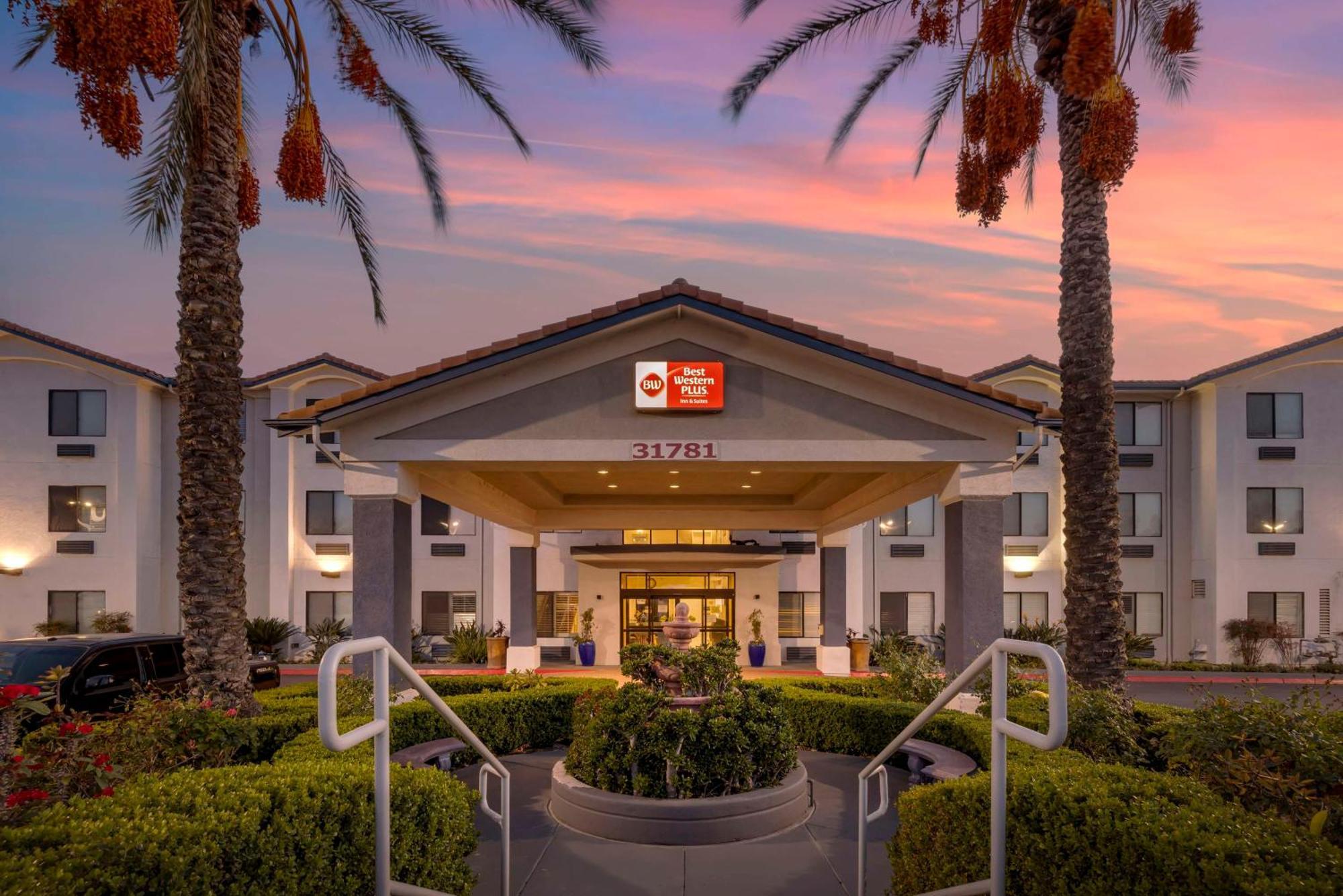 Best Western Plus Lake Elsinore Inn & Suites Εξωτερικό φωτογραφία