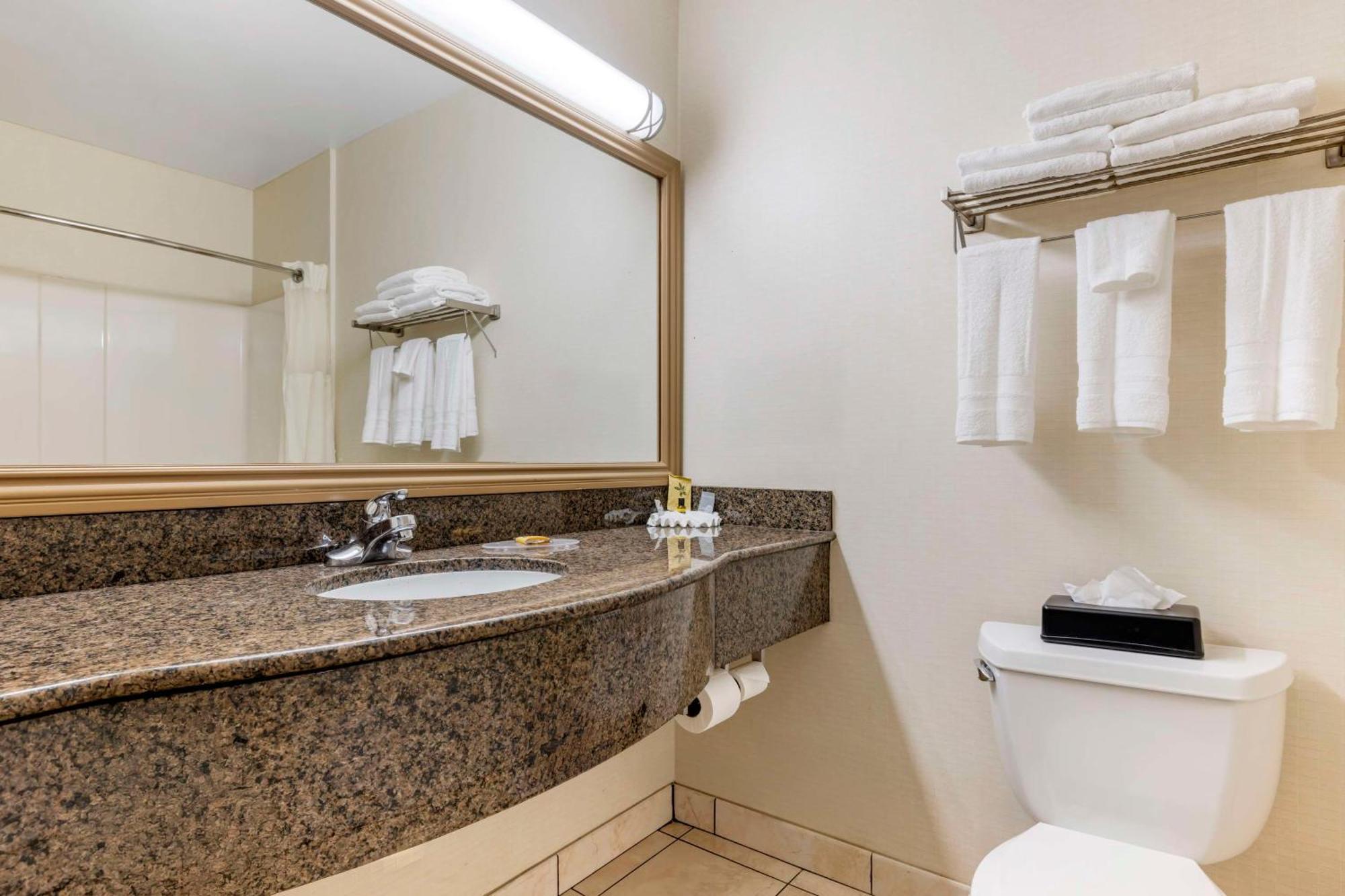 Best Western Plus Lake Elsinore Inn & Suites Εξωτερικό φωτογραφία