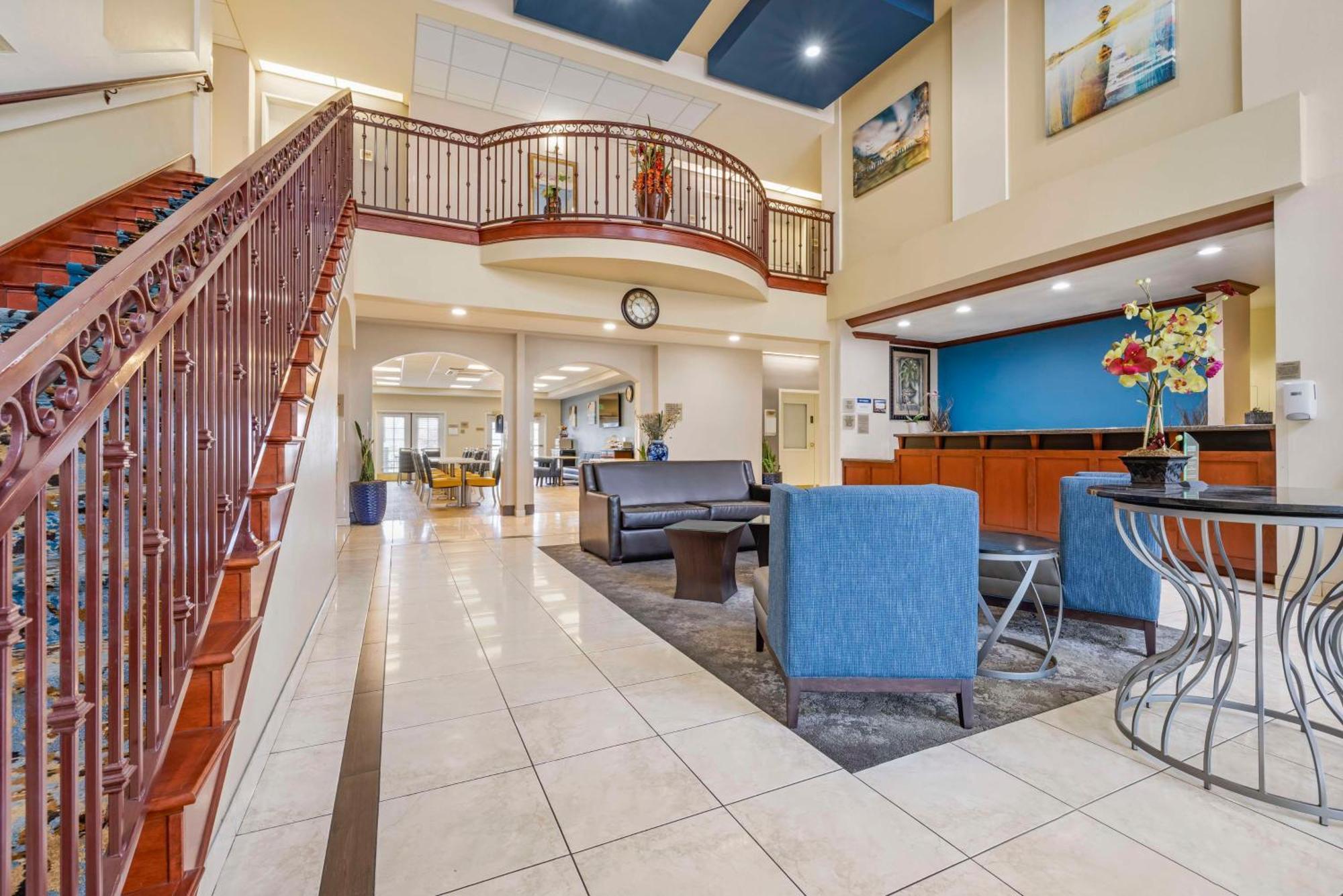 Best Western Plus Lake Elsinore Inn & Suites Εξωτερικό φωτογραφία