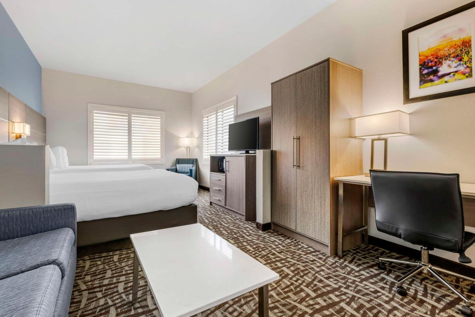 Best Western Plus Lake Elsinore Inn & Suites Εξωτερικό φωτογραφία