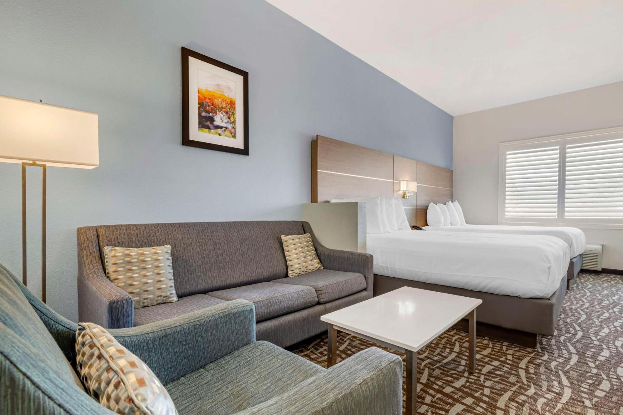Best Western Plus Lake Elsinore Inn & Suites Εξωτερικό φωτογραφία