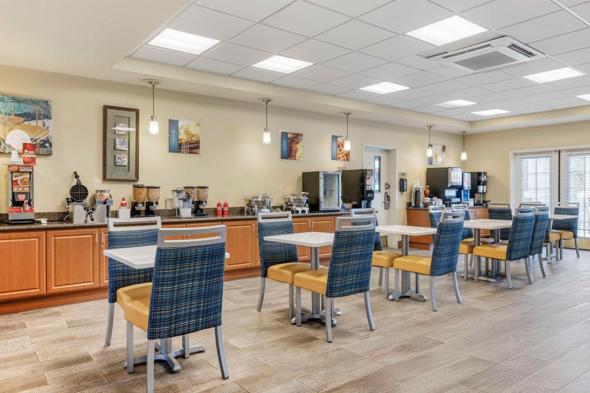 Best Western Plus Lake Elsinore Inn & Suites Εξωτερικό φωτογραφία