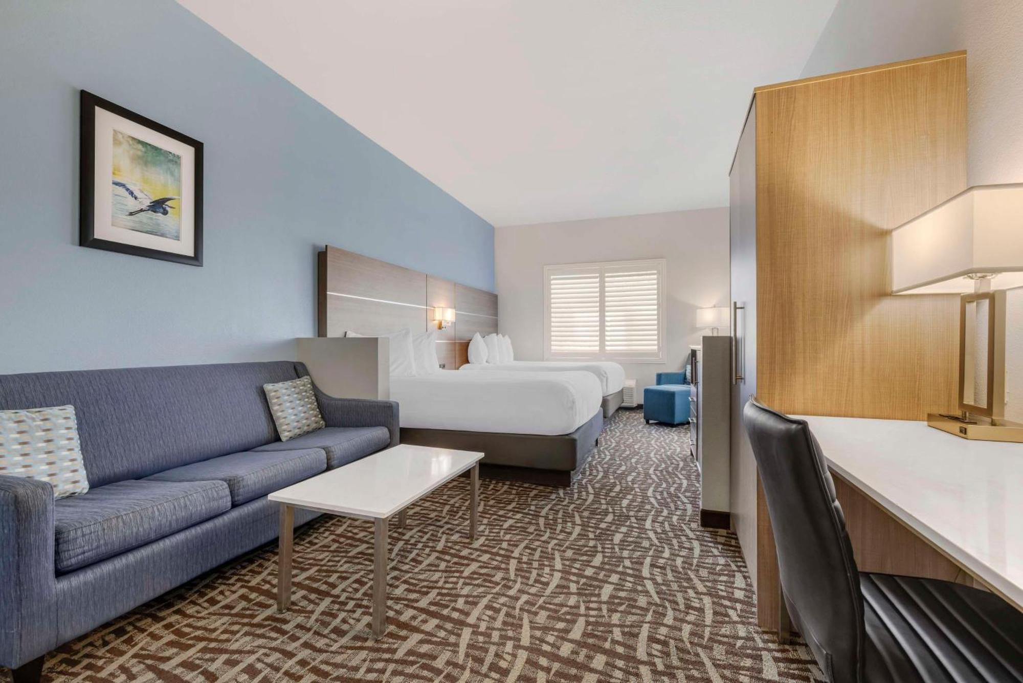 Best Western Plus Lake Elsinore Inn & Suites Εξωτερικό φωτογραφία