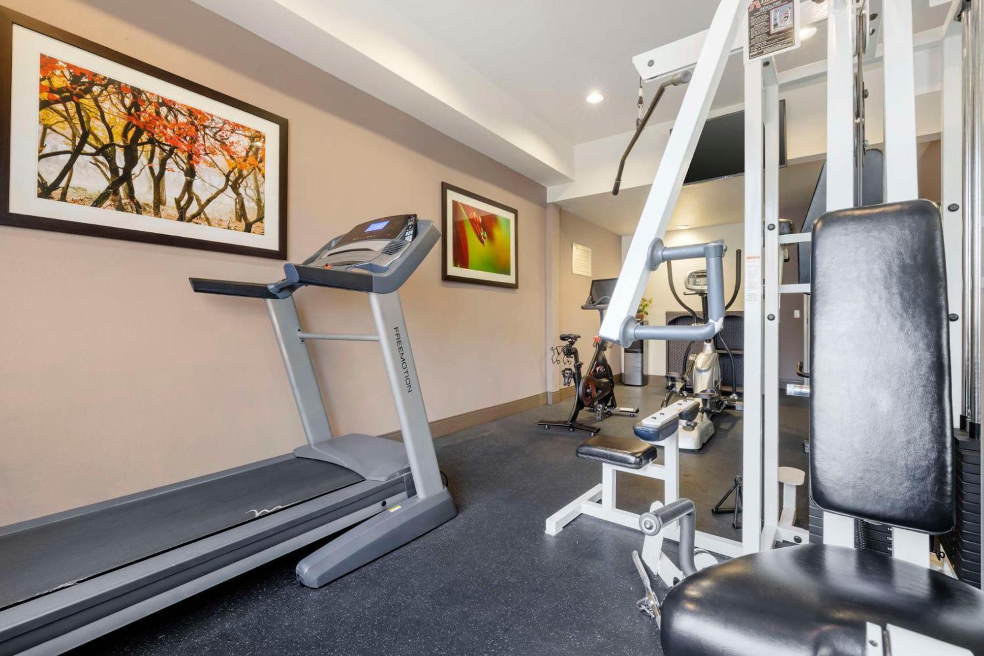 Best Western Plus Lake Elsinore Inn & Suites Εξωτερικό φωτογραφία