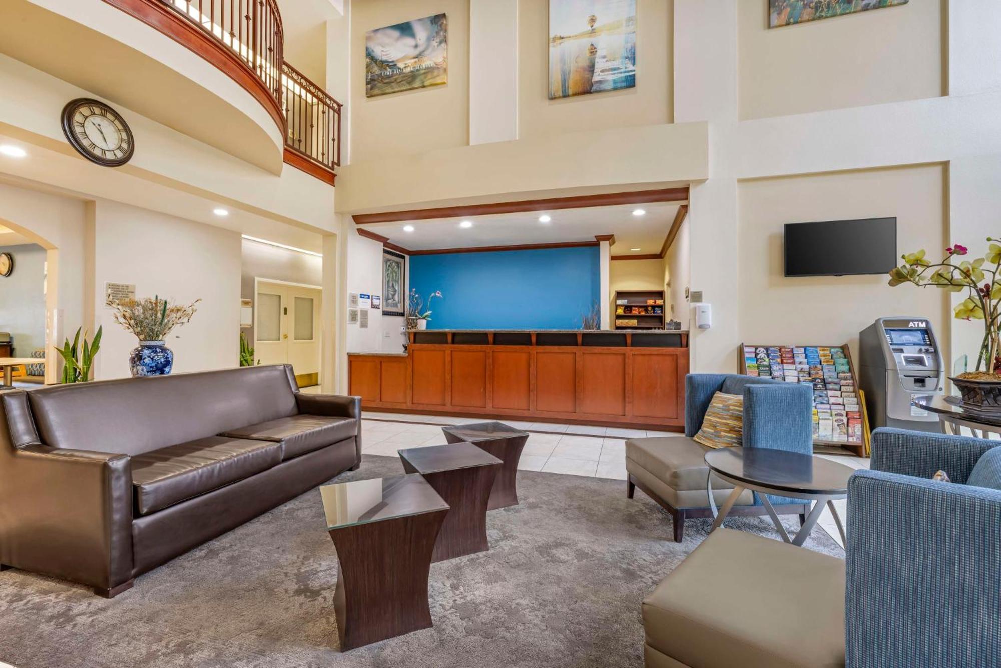 Best Western Plus Lake Elsinore Inn & Suites Εξωτερικό φωτογραφία
