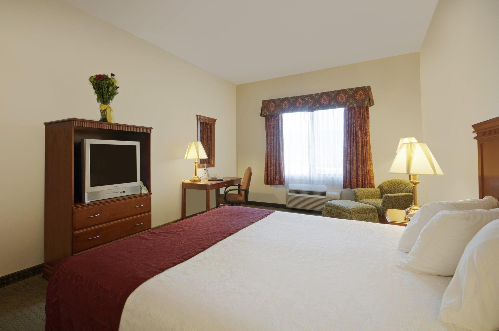 Best Western Plus Lake Elsinore Inn & Suites Εξωτερικό φωτογραφία