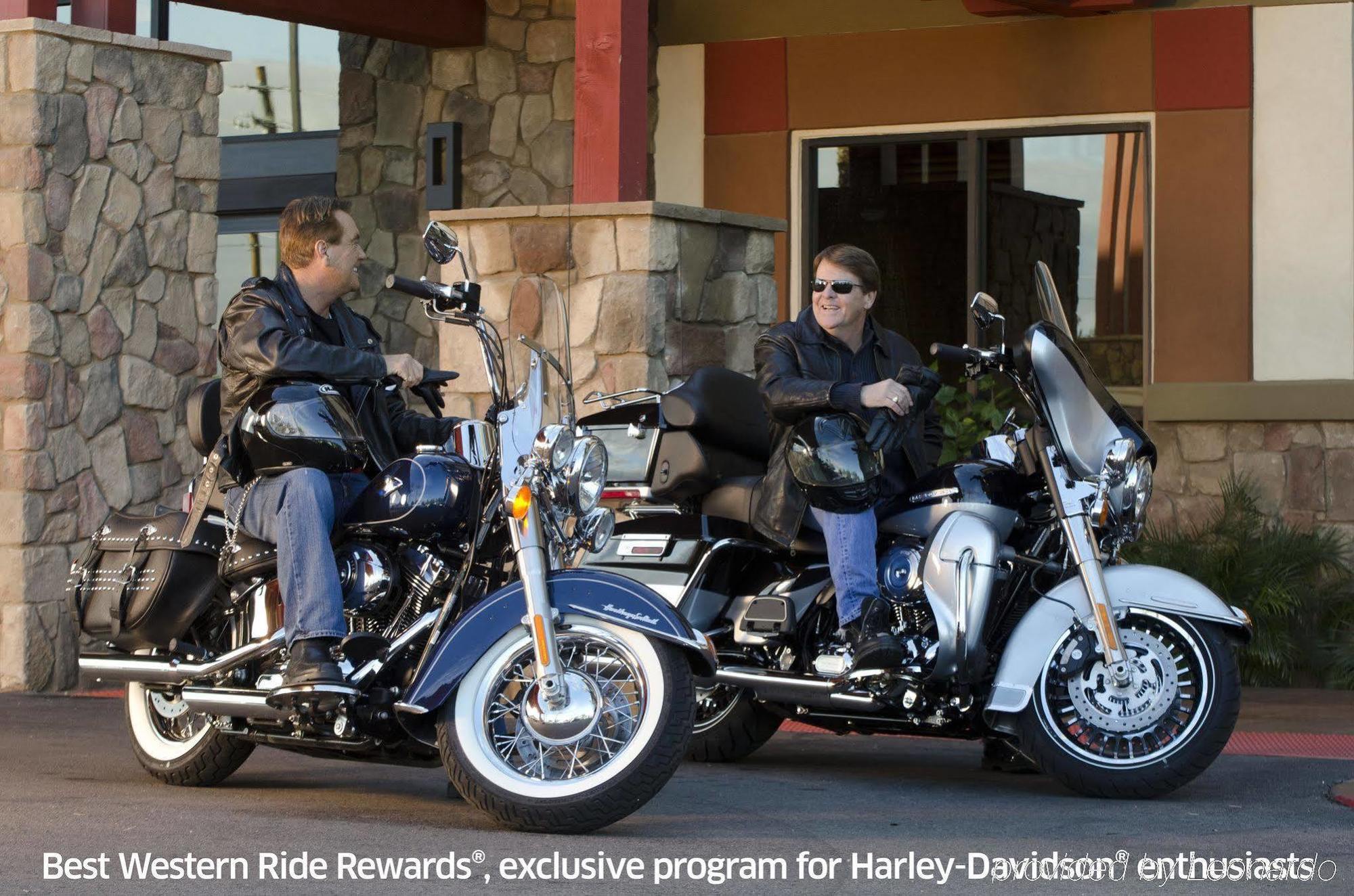 Best Western Plus Lake Elsinore Inn & Suites Εξωτερικό φωτογραφία