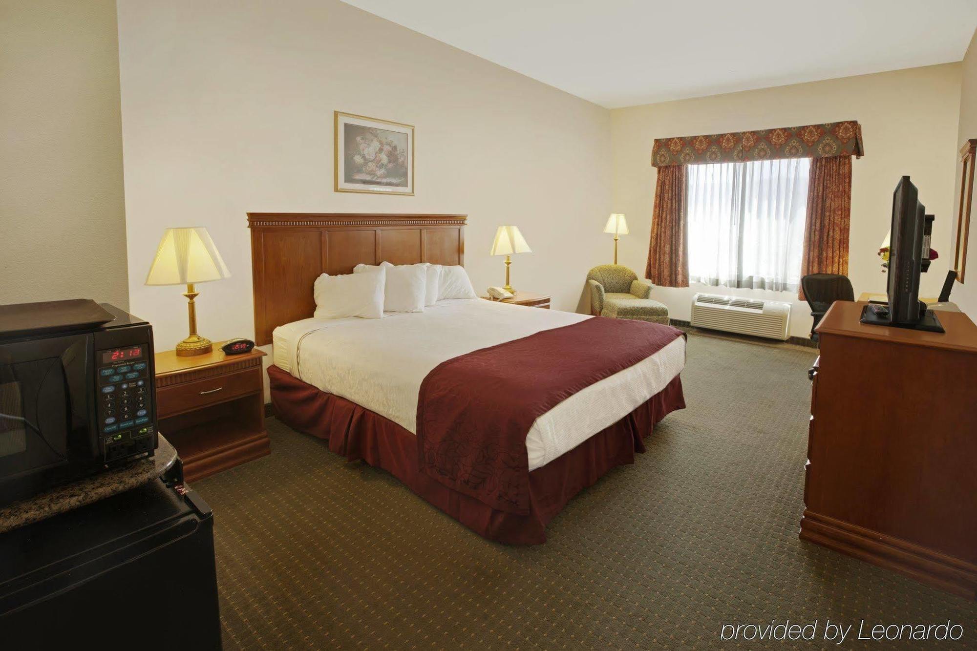 Best Western Plus Lake Elsinore Inn & Suites Εξωτερικό φωτογραφία