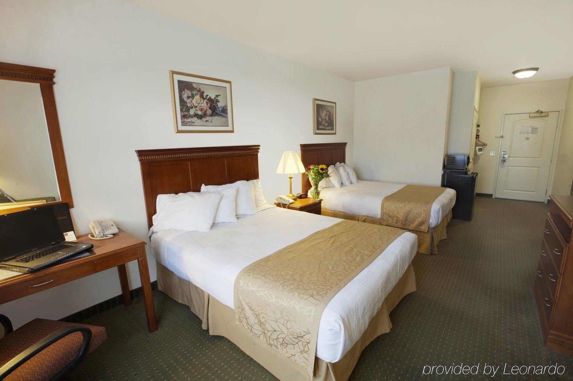 Best Western Plus Lake Elsinore Inn & Suites Εξωτερικό φωτογραφία