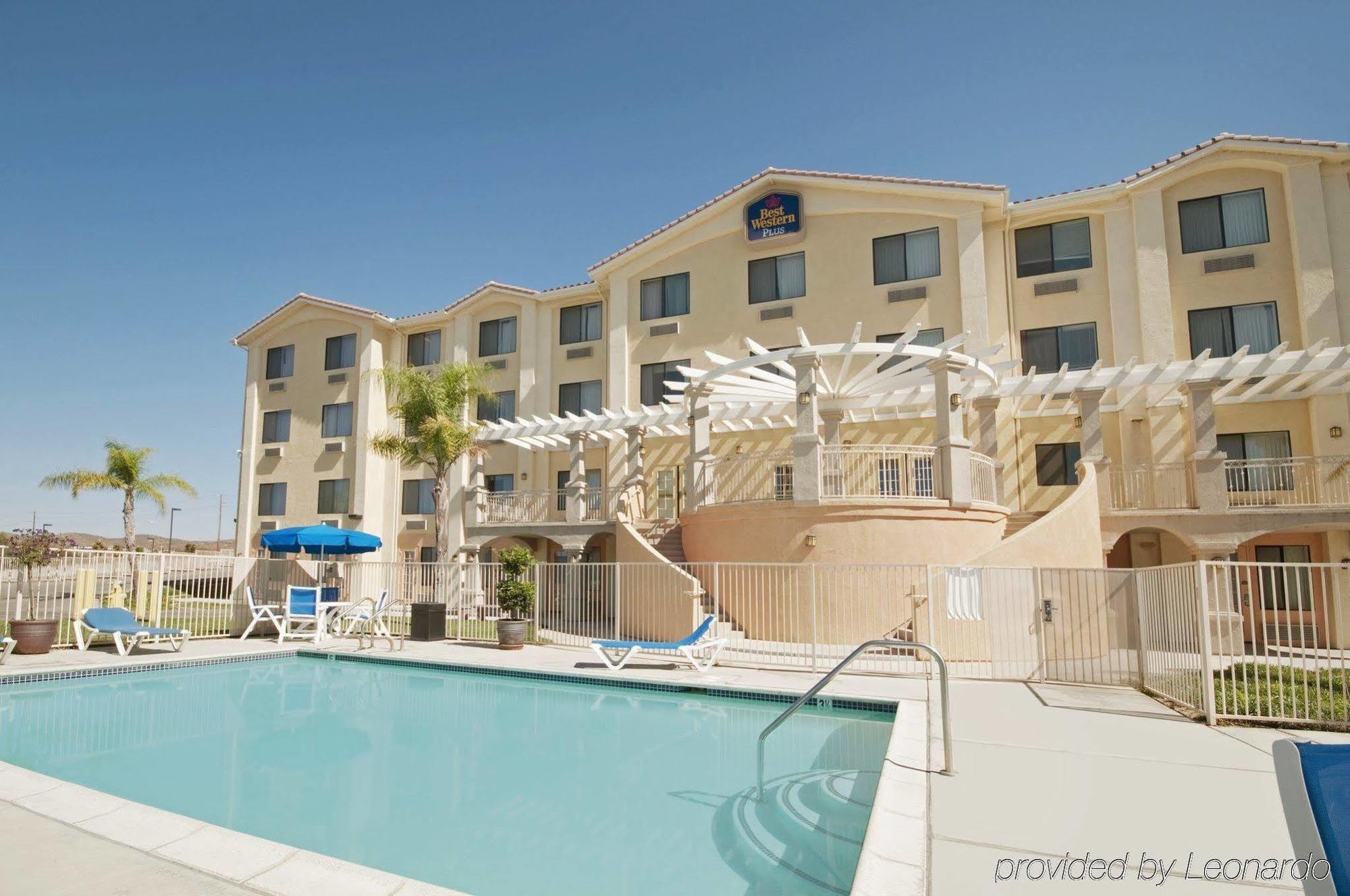 Best Western Plus Lake Elsinore Inn & Suites Εξωτερικό φωτογραφία